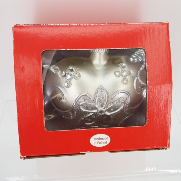 Vintage Poland Mouth Blown Hand Painted Silver Heart Ornament with Original Box - Picture 9 of 14